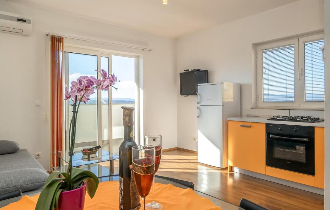 Stunning Apartment In Crikvenica With Wifi Kültér fotó