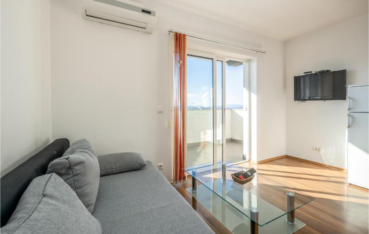 Stunning Apartment In Crikvenica With Wifi Kültér fotó