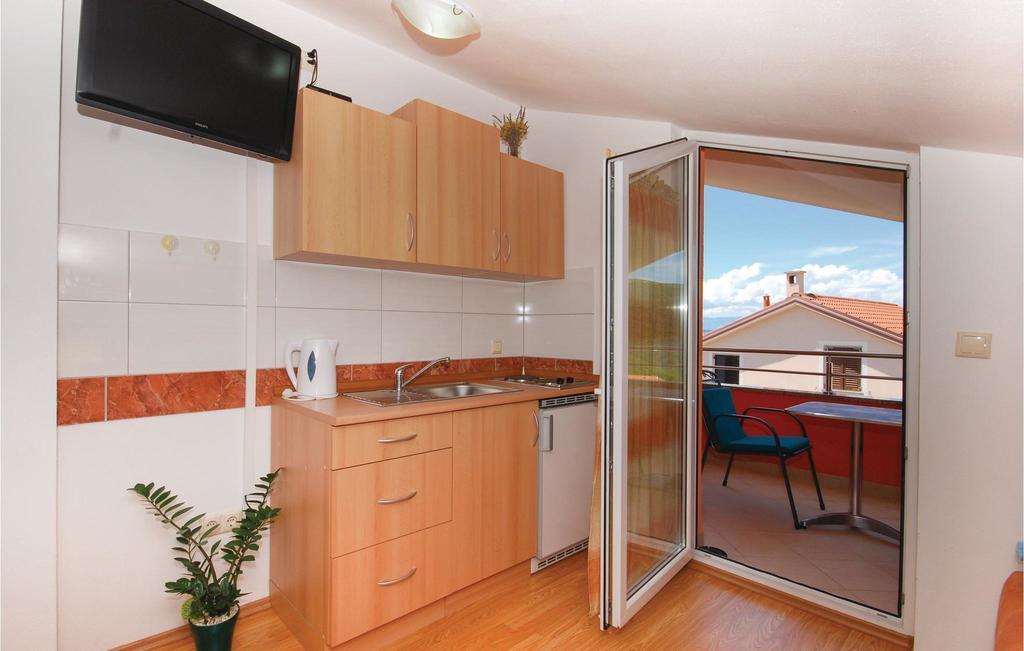 Stunning Apartment In Crikvenica With Wifi Kültér fotó