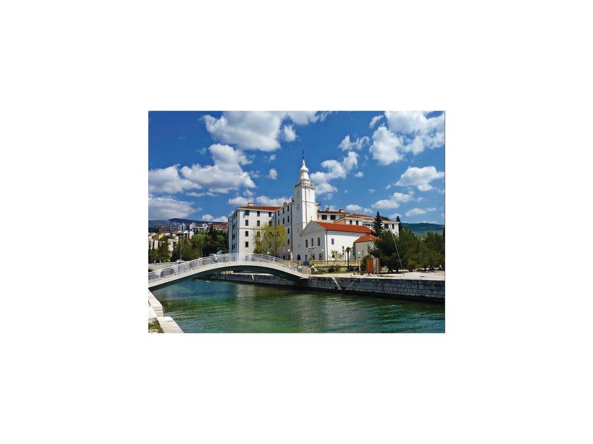 Stunning Apartment In Crikvenica With Wifi Kültér fotó