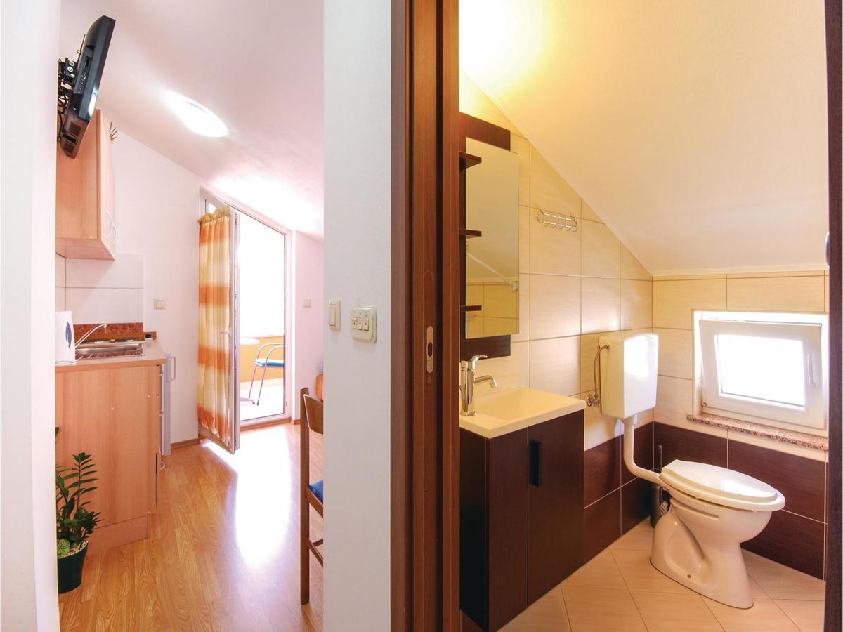Stunning Apartment In Crikvenica With Wifi Kültér fotó
